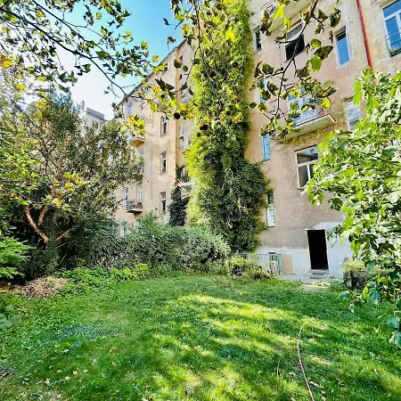 דירה 3 Minutes From Historical Town *
